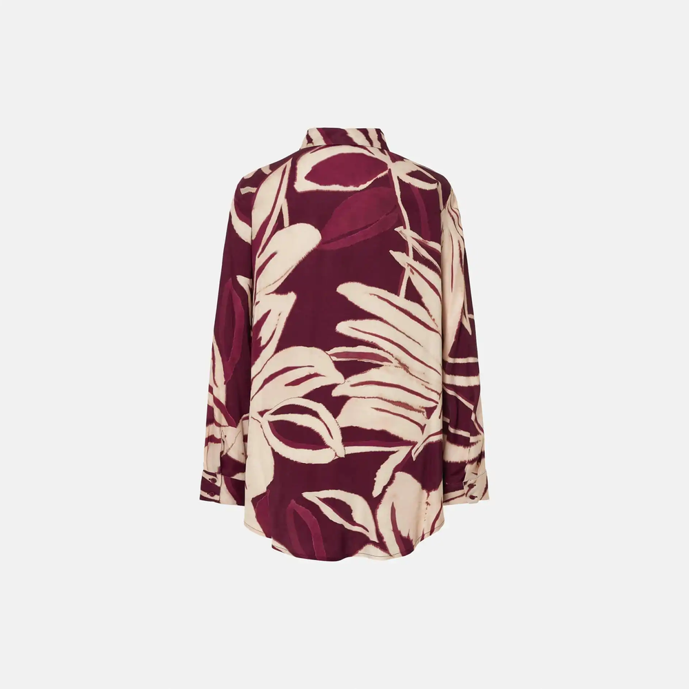 
                      
                        BLUSA FLUÍDA ESTAMPADA
                      
                    