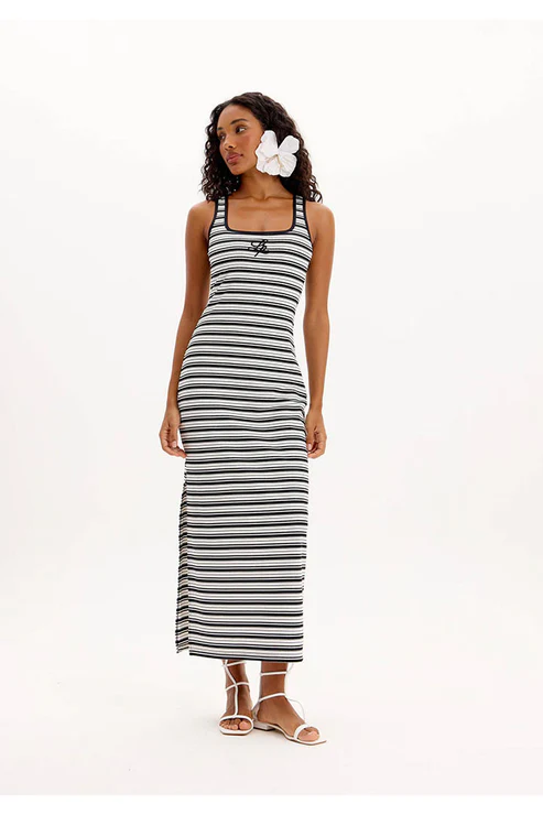 
                      
                        VESTIDO DE MALHA COMPRIDO
                      
                    