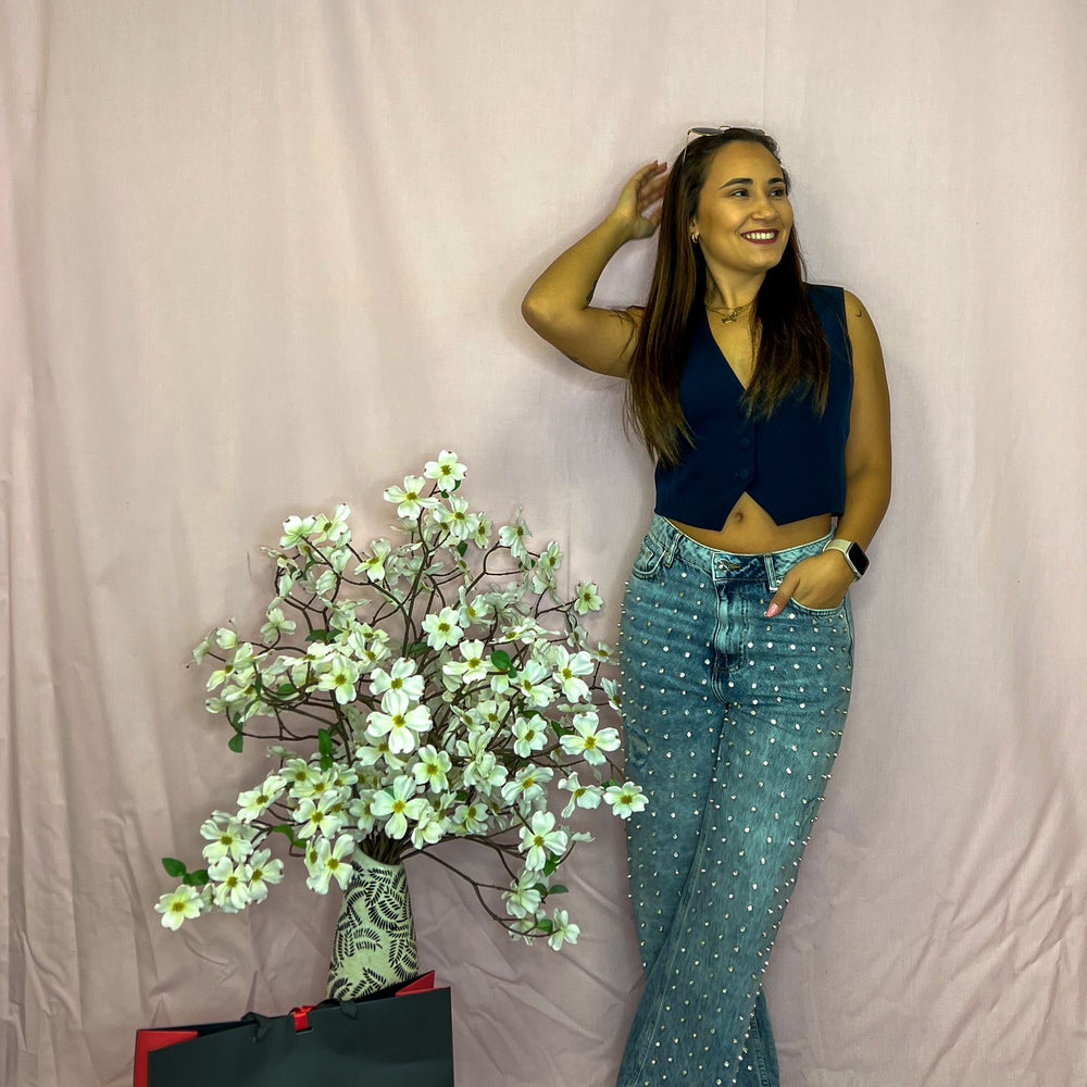 
                      
                        JEANS PANTALONA
                      
                    