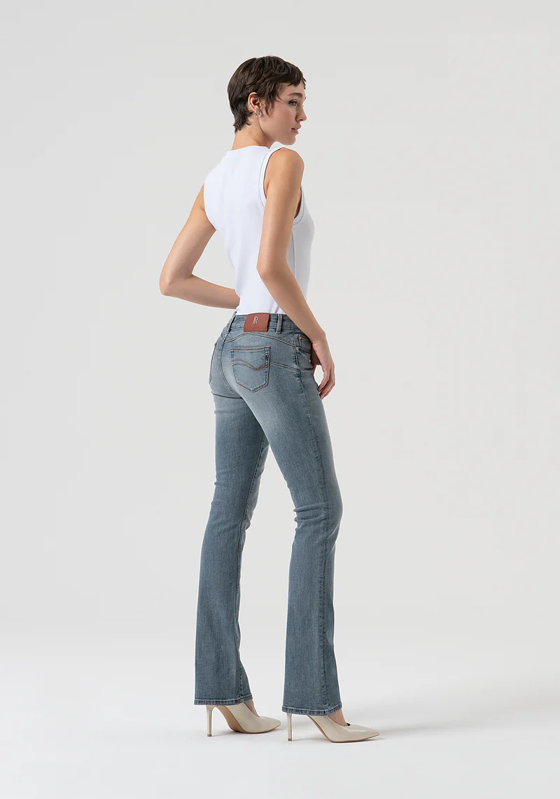 JEANS BOOTCUT