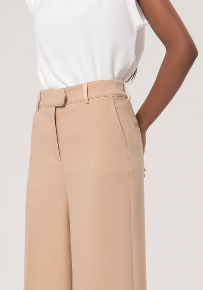 
                      
                        CALÇA PALAZZO REGULAR
                      
                    