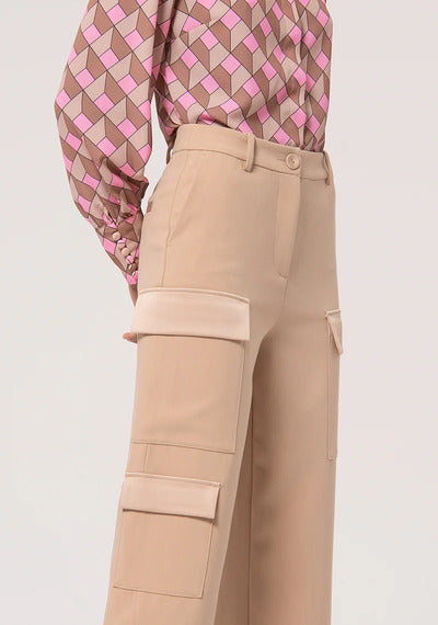 
                      
                        CALÇA CARGO
                      
                    