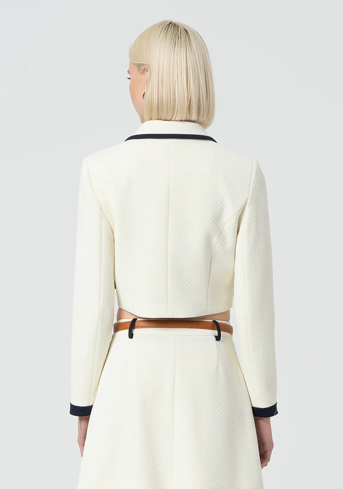 
                      
                        BLAZER CROPPED
                      
                    