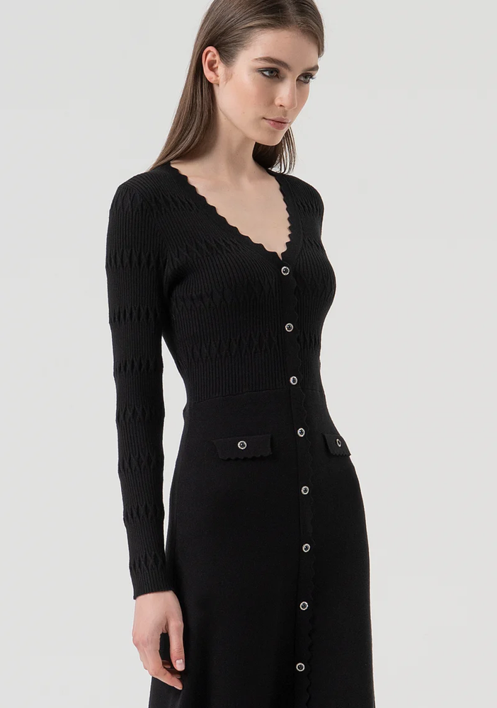 
                      
                        VESTIDO LONGO DE MALHA
                      
                    