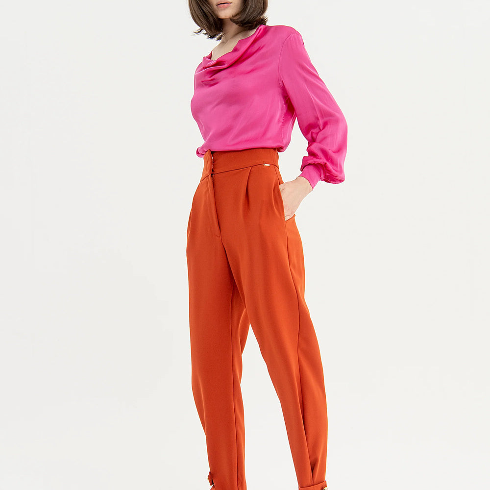 
                      
                        CALÇA ELEGANTE
                      
                    
