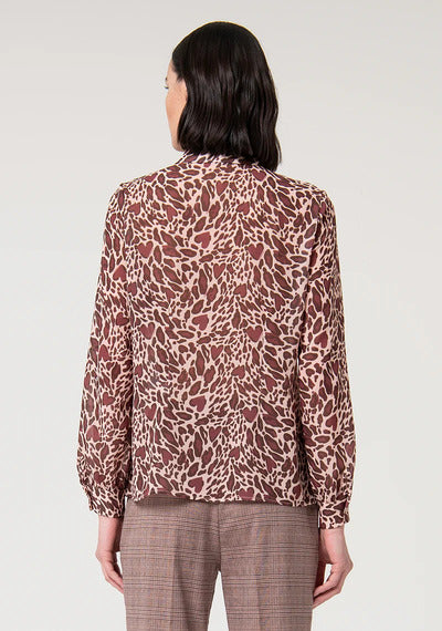 
                      
                        CAMISA PRINT ANIMAL
                      
                    