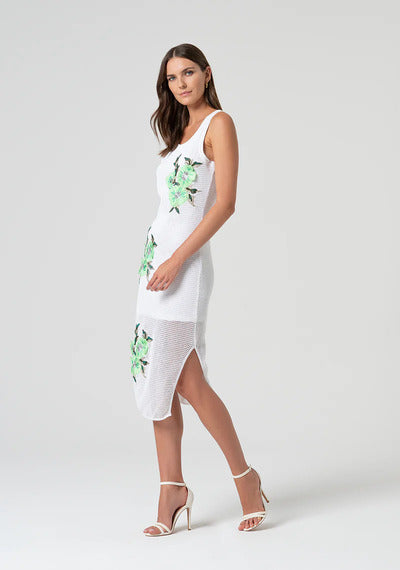 
                      
                        VESTIDO TIPO CROCHÊ
                      
                    