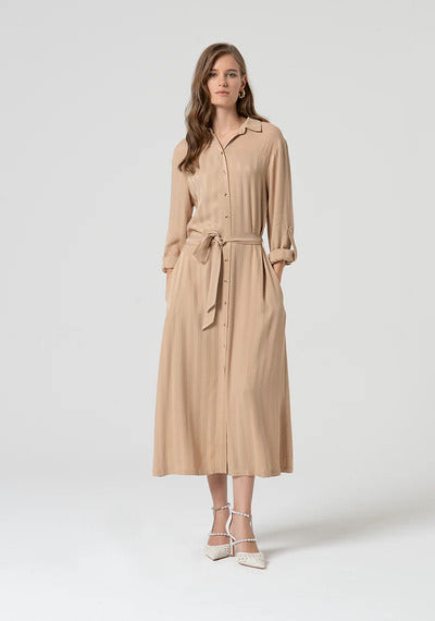 
                      
                        VESTIDO CAMISEIRO
                      
                    