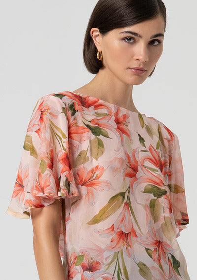 
                      
                        BLUSA FLUIDA
                      
                    